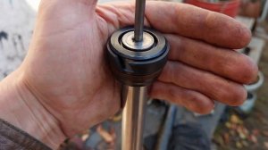 Цилиндр подъёма кабины Мерседес 1524 устраняем течь