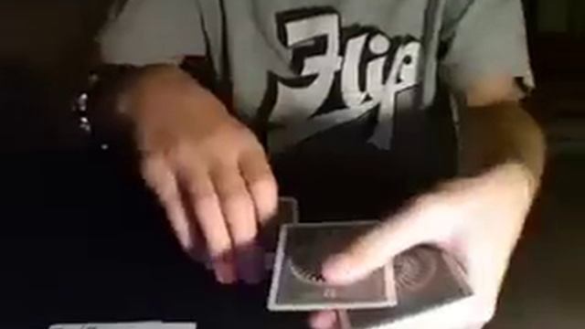 monkey in the middle card trick смотреть онлайн