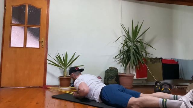 Prone Lat pulldown смотреть онлайн