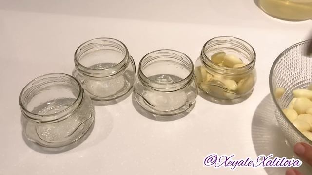QIŞ TƏDARÜKÜ,SARIMSAQ TURŞUSU,ƏN ASAN RESEPT.КАК ЗАСОЛИТЬ ЧЕСНОК?.GARLİC PİCKLE RESİPE. смотреть онлайн