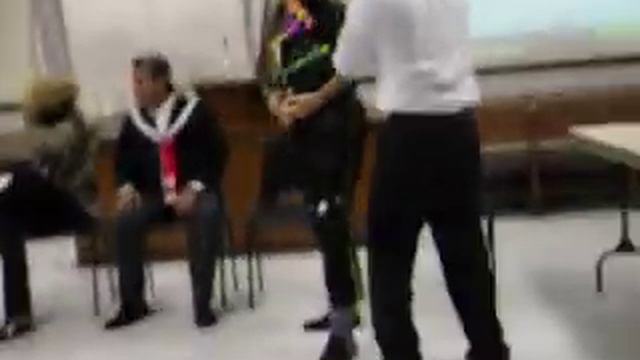 El Show De Lauro En Colombia ... (PARODIA)