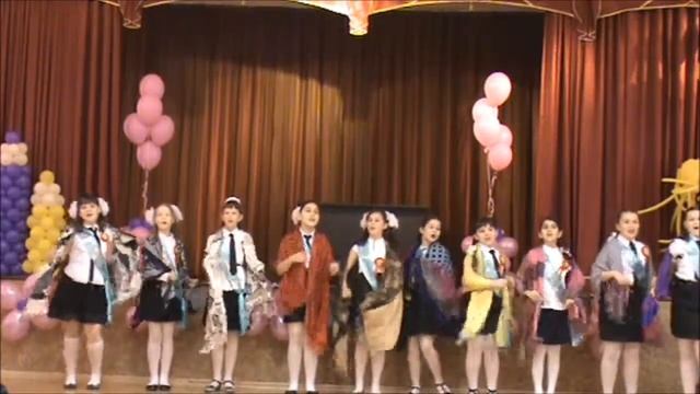 Выпускной в начальной школе Наши девчушки поют частушки смотреть онлайн