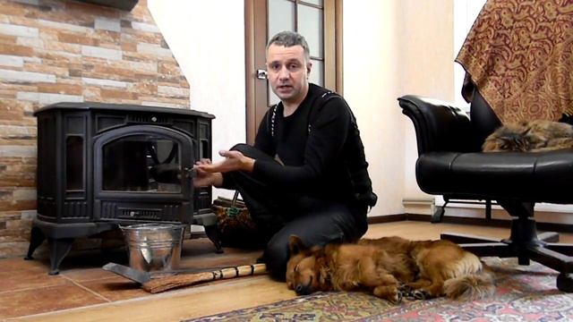 Швидко та легко очистити скло. Піч-камін смотреть онлайн