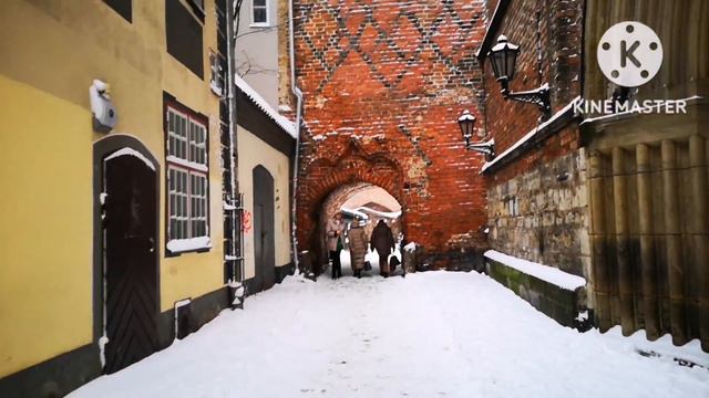 По предновогодней заснеженной Старой Риге смотреть онлайн