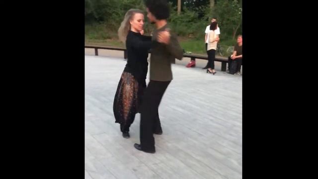 Connie Yndal & Jorge Richards - Tango og Zouk Fusion ( Zango ) смотреть онлайн