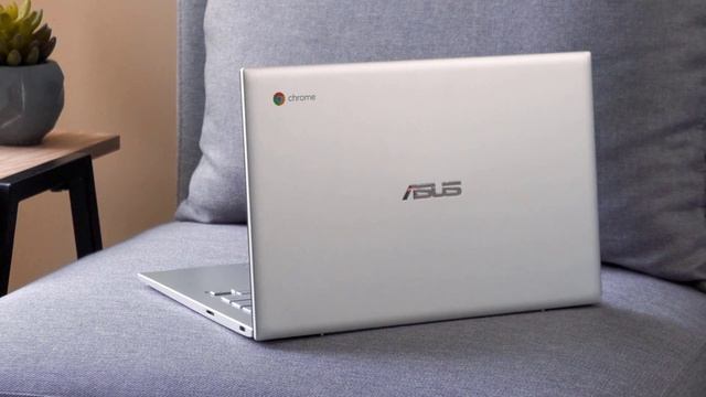 Best Chromebooks in 2020 [Top 5 Picks For Any Budget] смотреть онлайн