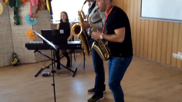 Schtiffles - Beep Beep (sax duet) смотреть онлайн