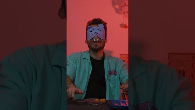 ПРОБУЕМ ЕДУ С ЗАКРЫТЫМИ ГЛАЗАМИ, полный выпуск на канале? смотреть онлайн