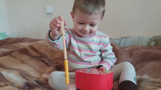 магнитная развивающая игра " клубничка с червячками" от joom смотреть онлайн