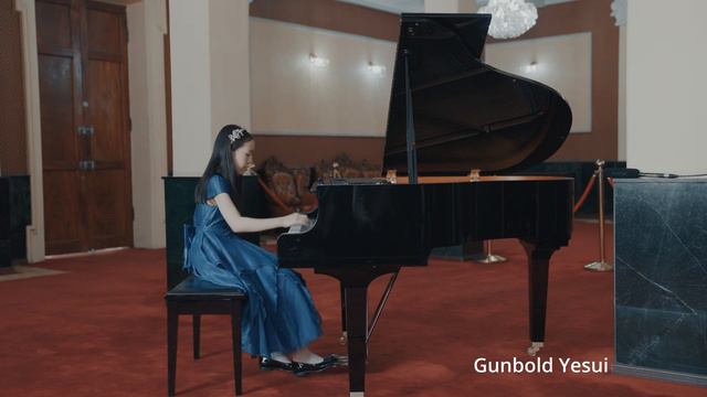 10-11 age /Gunbold Yesui/ Tchaikovsky "The Seasons December Op.37 no.12" смотреть онлайн