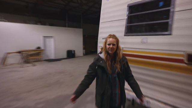 RV Renovation - Building Our CUSTOM Pull Out Couch Bed! (Ep 16) смотреть онлайн