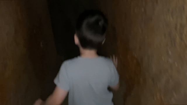 WATCH OUT CALEB!! HE's RIGHT BEHIND YOU! -FAMILY FUN DAY at the ZOO! смотреть онлайн