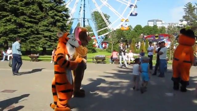 Танцующий Тигра.avi смотреть онлайн