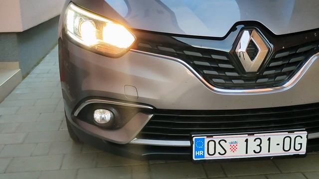 Renault Scenic 4 Front light bulbs change - Headlight, fog light and direction indicator смотреть онлайн