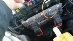 Jeep wk2 не заводился - реле бензонасоса Fuel pump relay