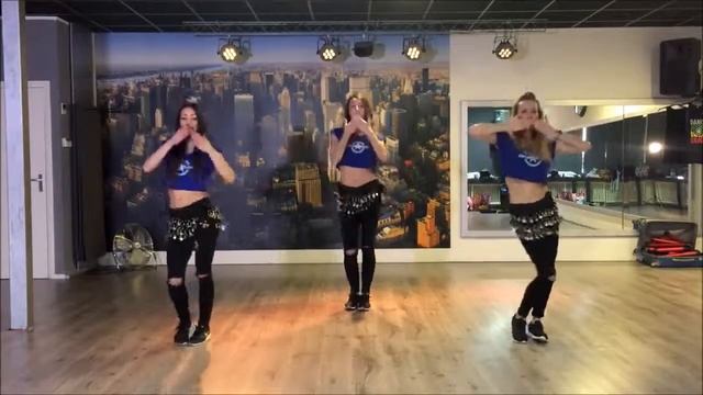 Девушки танцуют смотреть онлайн