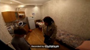 Бабушка разбила компьютер сыну или ноутбук