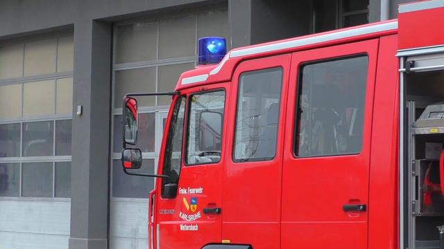 [Fototermin] Fahrzeuge der FF Karlsruhe-Wettersbach in Action смотреть онлайн