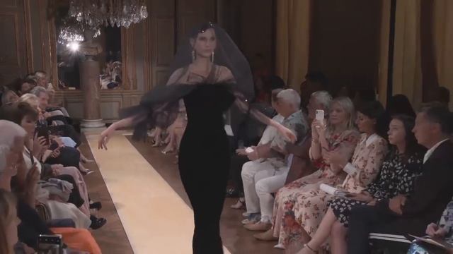 Armani Privé Haute Couture Fall/Winter 2018-2019 смотреть онлайн