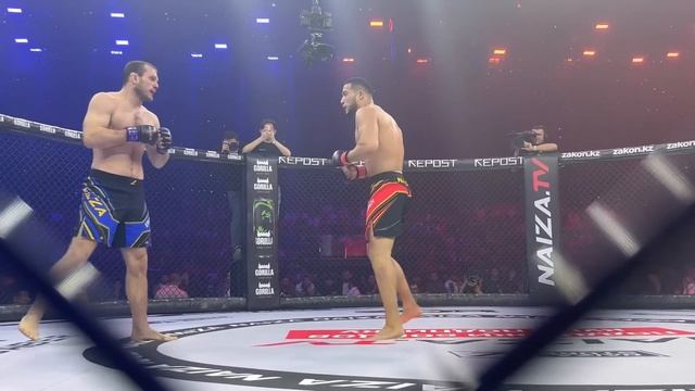 Andijonlik MMA Yulduzi Nodir Axatjonov 1 oyoqda jiddiy jang qildi смотреть онлайн
