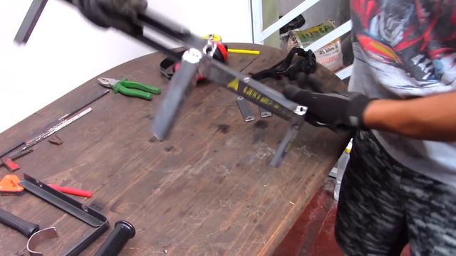 Más Fácil Imposible! Cómo hacer Parrilla con sistema de elevación frontal, Manivela o Levadiza смотреть онлайн