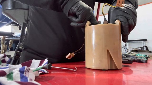 HOW TO REPLACE FUEL FILTER | KIA CERATO KOUP 2012 | VEHICLE JERKS AT IDLE AND UPHILL SOMETIMES смотреть онлайн