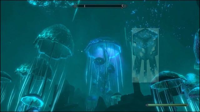 MINECRAFT's GLOWSQUID is like in SKYRIM's Blackreach (GLOWSQUID LOOK-A-LIKE) смотреть онлайн