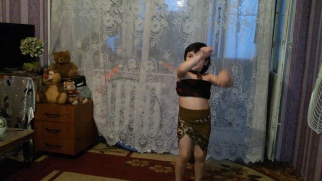 Девушки танцуют новый танец прикольно??☺ смотреть онлайн