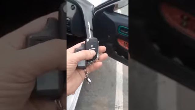 Сигналка в выкидной ключ, мазда фамилия. Mazda. Кирзаводская, 1А, "Лента". +7 951 375-55-30 смотреть онлайн