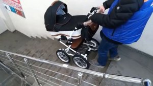 Техника коляски. Выпуск 14. На классической коляске да по ступенькам.