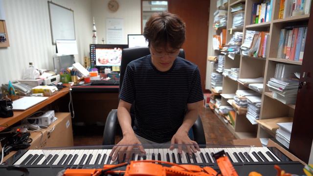 Mia & Sebastian's Theme (La La Land O.S.T.) смотреть онлайн