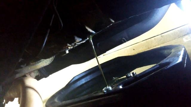 Nissan 240SX - trans fluid change смотреть онлайн