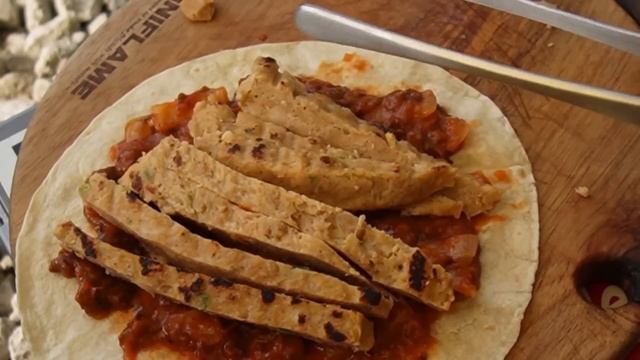 [ 솔로캠핑 ] 나홀로 무더위에 장작패고 시원한 얼음 반합 맥주 혼술 / 화로에 구운 차돌박이와 파김치에 소주 한잔 / 캠핑장추천 / 캠핑장비소개 смотреть онлайн