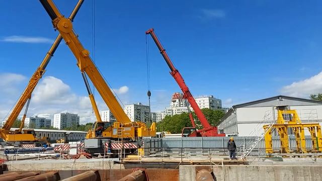 Работа кранов Liebherr LTM 1250, LTM 1150, LTM 1220 (на строительстве новой ветки метро в Москве)