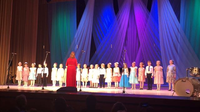 Владимир ДМШ №1 Хор 1 класс 2019г. Топотушки смотреть онлайн