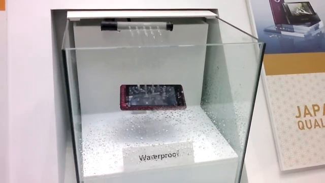 Toshiba Regza T-01C - waterproof Android smartphone with 12 MP camera смотреть онлайн
