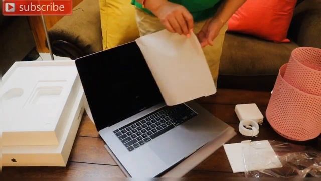 MacBook Pro 16 Inch || UNBOXING MY NEW LAPTOP AND INITIAL REVIEW || Kya yeh YouTube ki money se aay смотреть онлайн