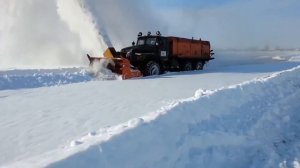 Снегоочиститель шнекороторный АМКОДОР 9531-03 на базе Урала в работе
