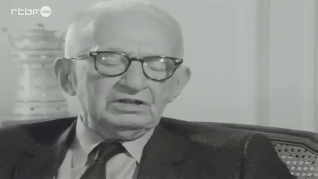 Александр Керенский даёт интервью, 1967г. смотреть онлайн