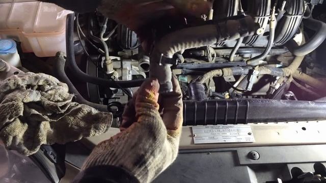 Замена патрубков системы охлаждения на Шевроле Эпика 2011 Chevrolet Epica смотреть онлайн