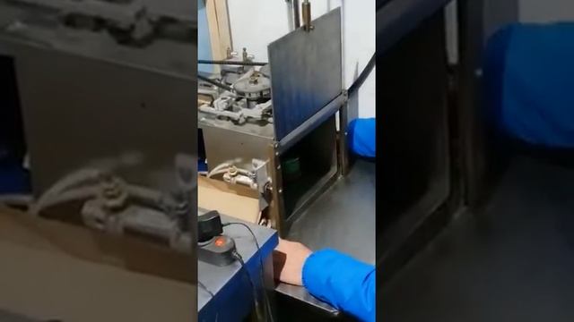 Упаковка красной икры в банки! смотреть онлайн