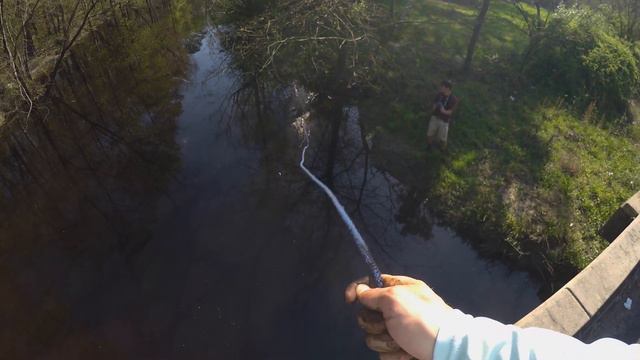 Magnet Fishing A Civil War Battleground (GUN FOUND)