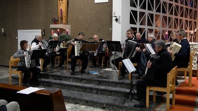 White Christmas Irving Berlin Renato Bui Akkordeon-Orchester Wesseling смотреть онлайн