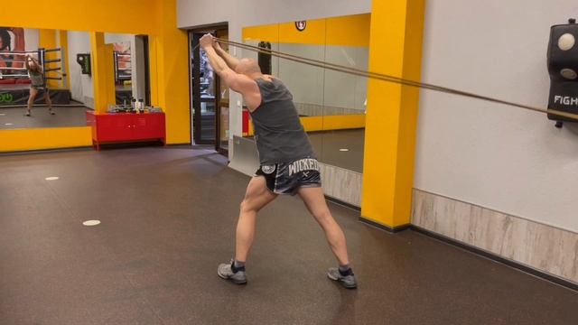 борцовская резина. 17 упр смотреть онлайн