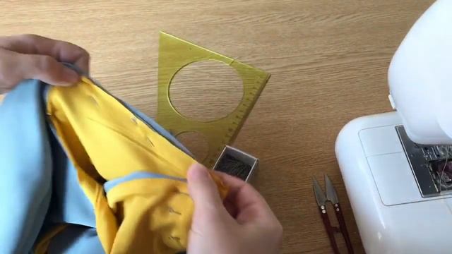 Детская толстовка - обработка горловины, часть 2 смотреть онлайн