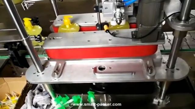 Автоматический насос, стирая жидкая бутылка