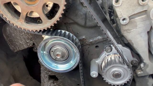 Timing Belt,Waterpump,Thermostat Replacement On Linde H25