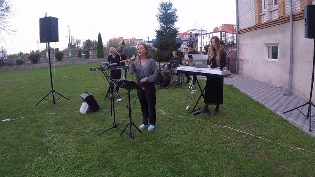 Існує річка (In The River) - Група Прославлення ц.Воскресіння - Покликана Впливати смотреть онлайн