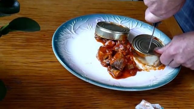 Ди 90 и бычки в томате..avi