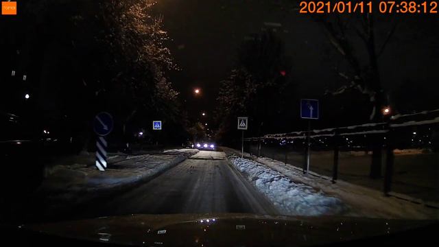 ребенок перебегает дорогу у школы смотреть онлайн